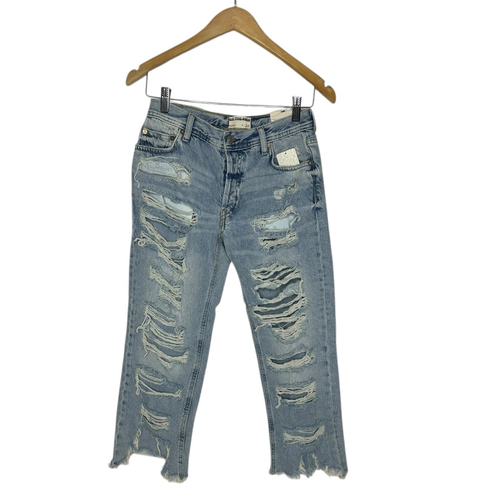 NWT Free People We The Free Maggie Mid rise Destroyed Straight Leg Jeans 25S - Picture 3 of 10